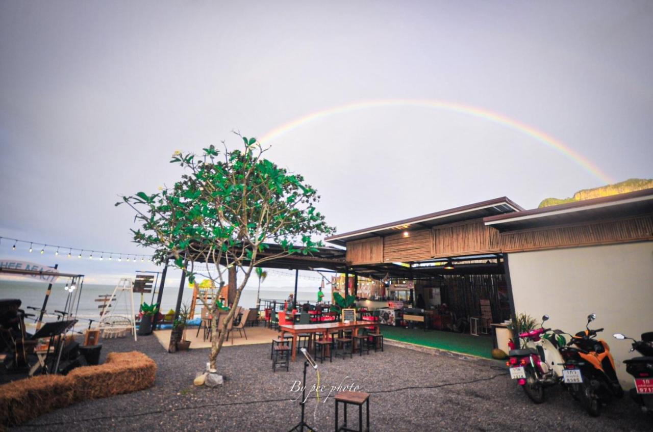 Nangkam Boutique Donsak Hotel Ban Pheng Krong Kültér fotó