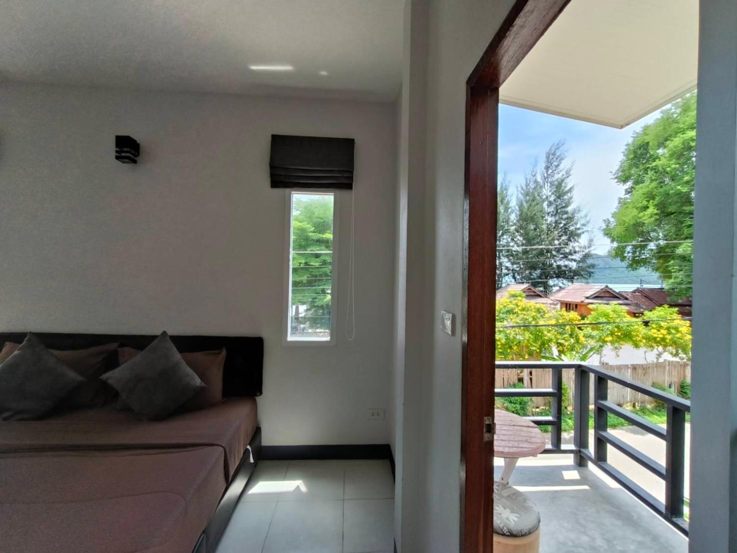 Nangkam Boutique Donsak Hotel Ban Pheng Krong Kültér fotó